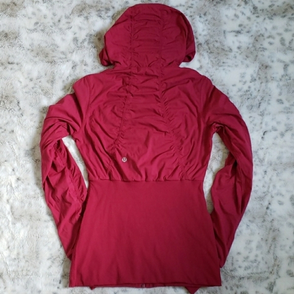 🍒Lululemon Dance Studio Jacket III 🍓Bumble Berry🍇 - Picture 4 of 5